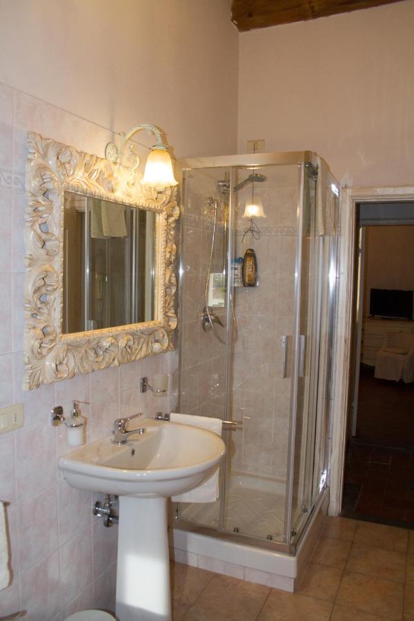 Santa Croce Charme Apartment Arezzo Ngoại thất bức ảnh
